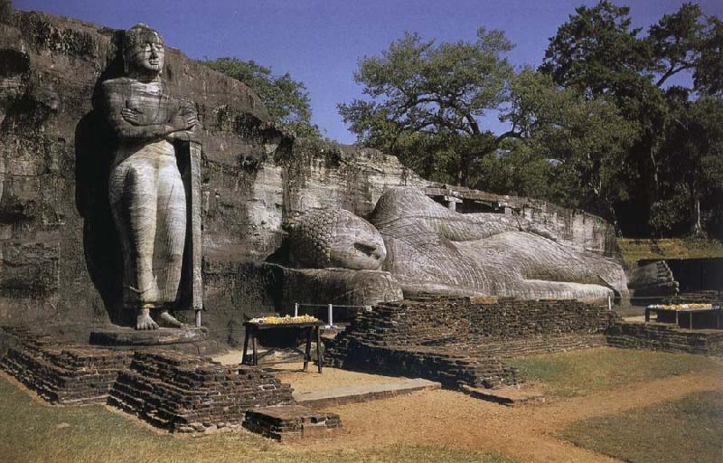 unknow artist Ananda and Parinivana-Buddha, Screamed Vihara, Polonnaruva